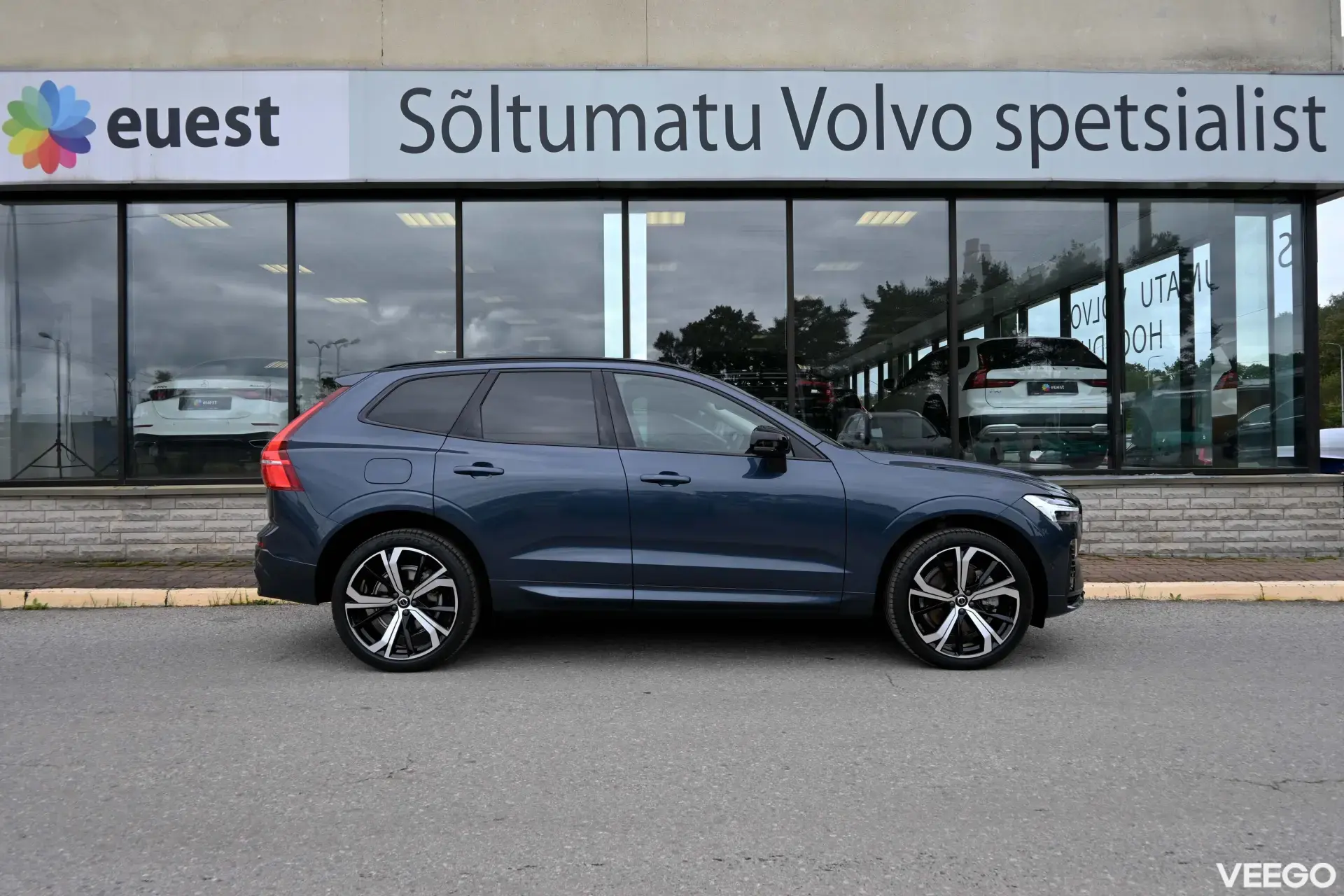 Volvo XC60 AWD DARK PLUS H&K XENIUM INTELLI 2 293kW