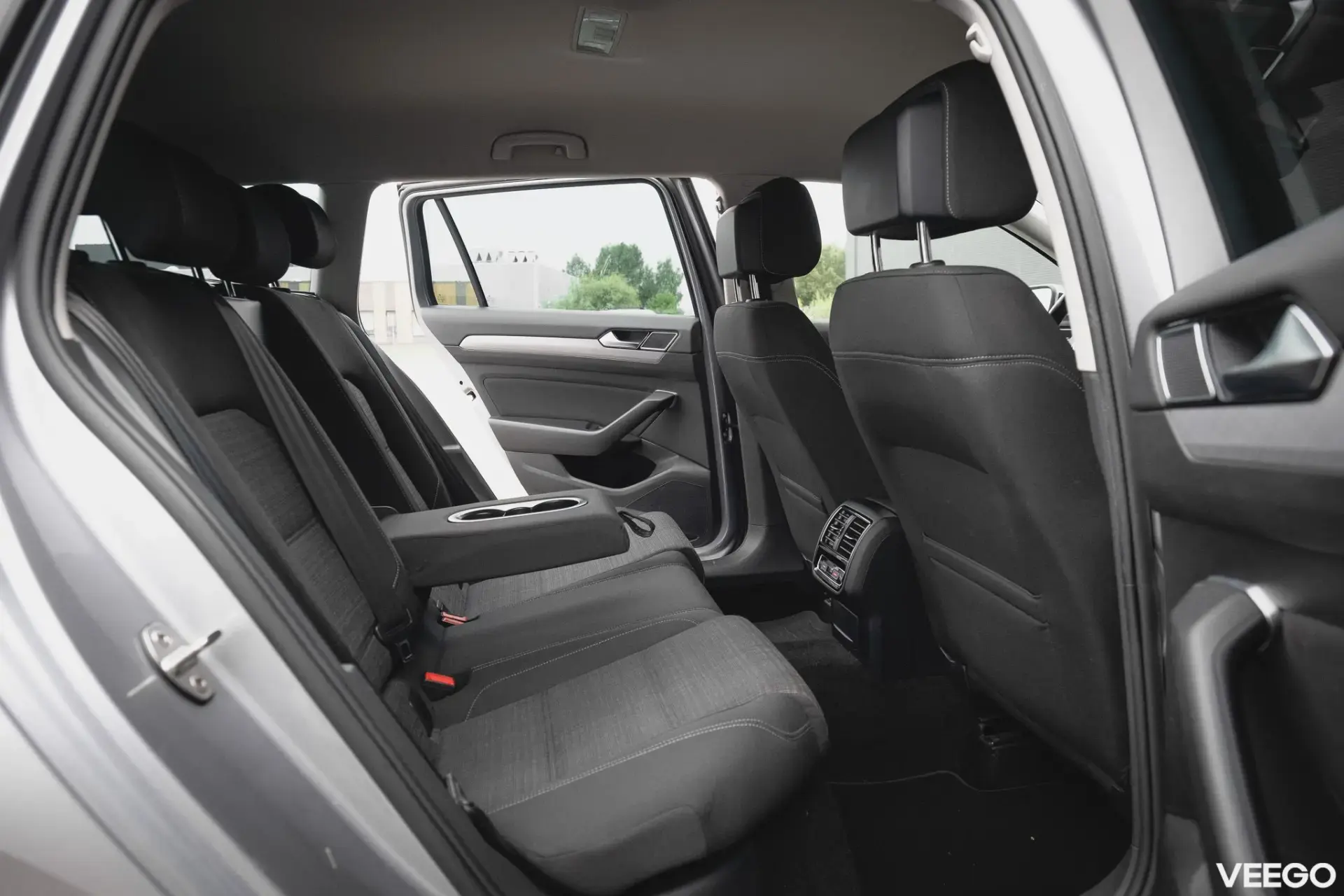 Volkswagen Passat BUSINESS DSG 2 110kW