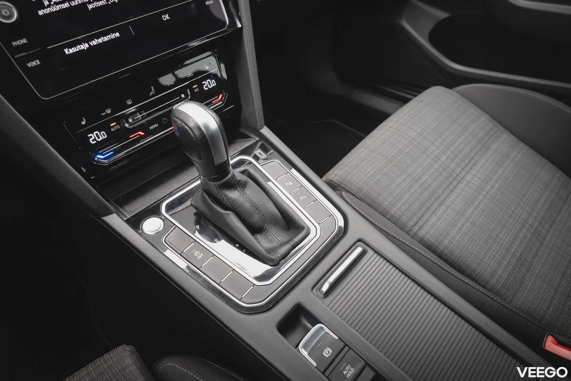 Volkswagen Passat BUSINESS DSG 2 110kW