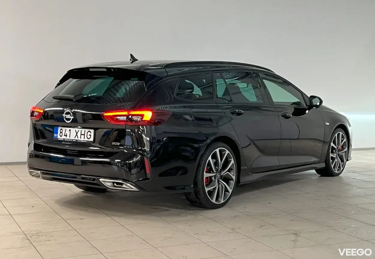 Opel Insignia SPORTS TOURER GSI 4x4 2 169kW