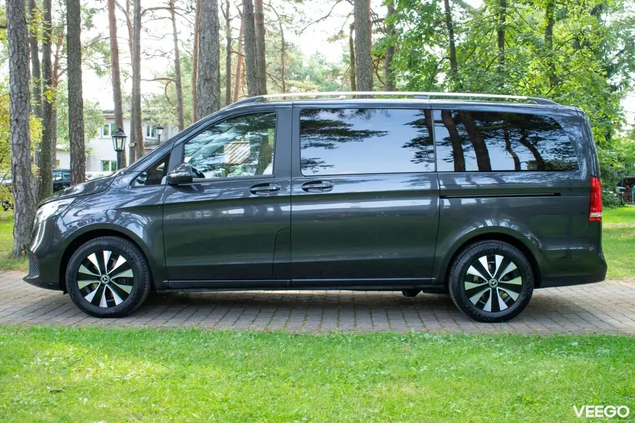 Mercedes-Benz V250 7K Avantgarde Wntr M1 N1 2 140kW