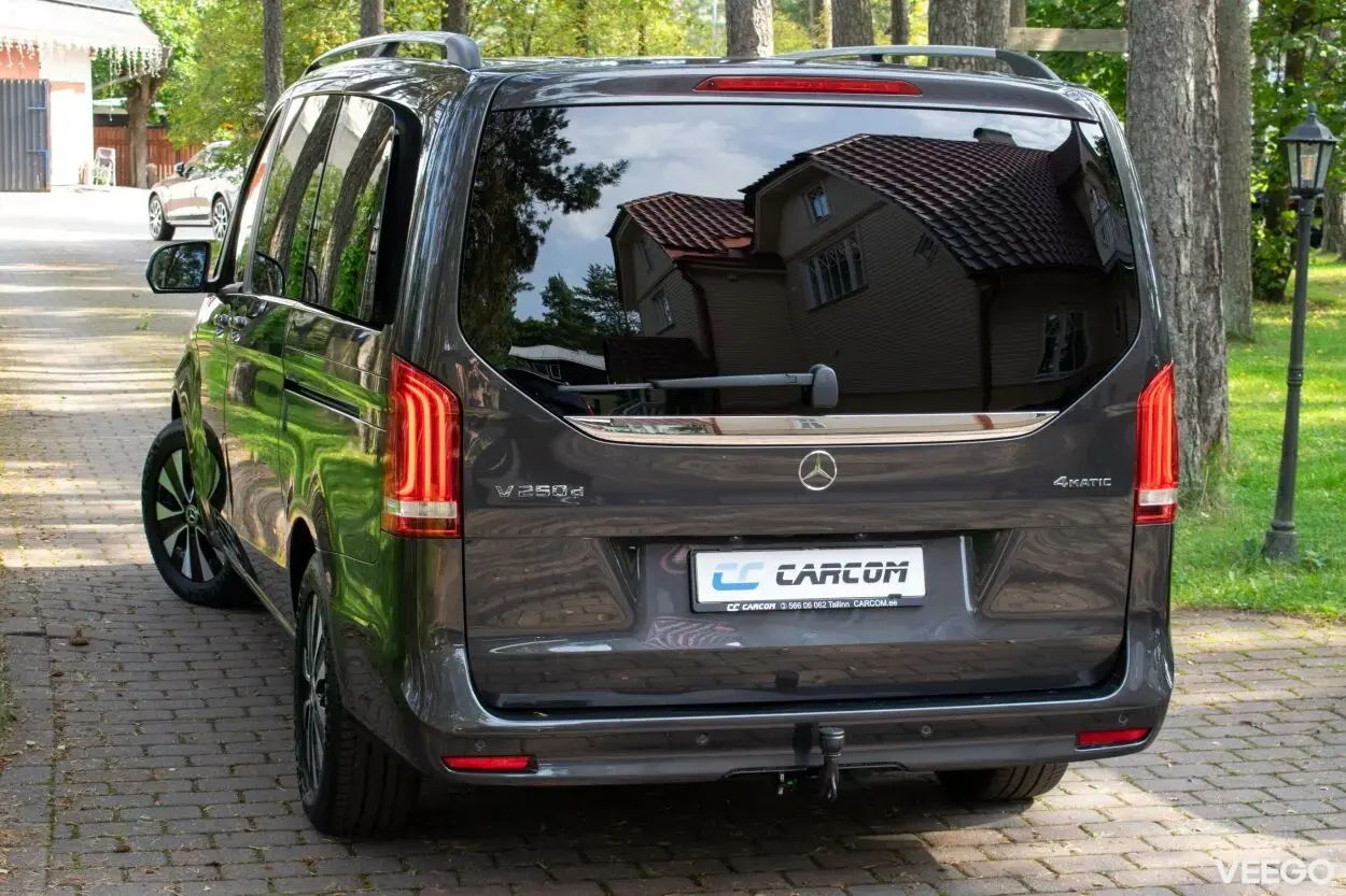 Mercedes-Benz V250 7K Avantgarde Wntr M1 N1 2 140kW
