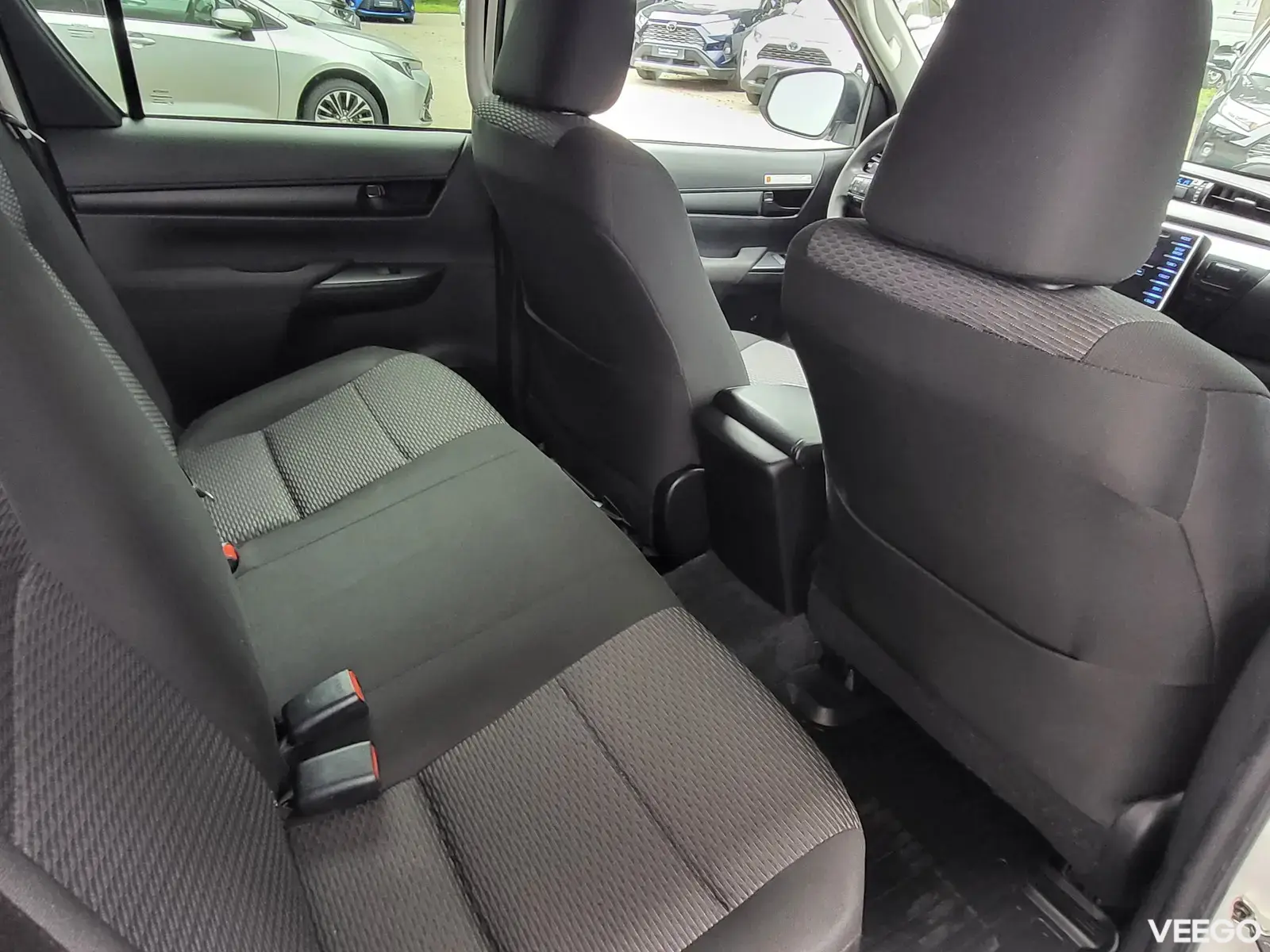 Toyota Hilux 2.4 110kW