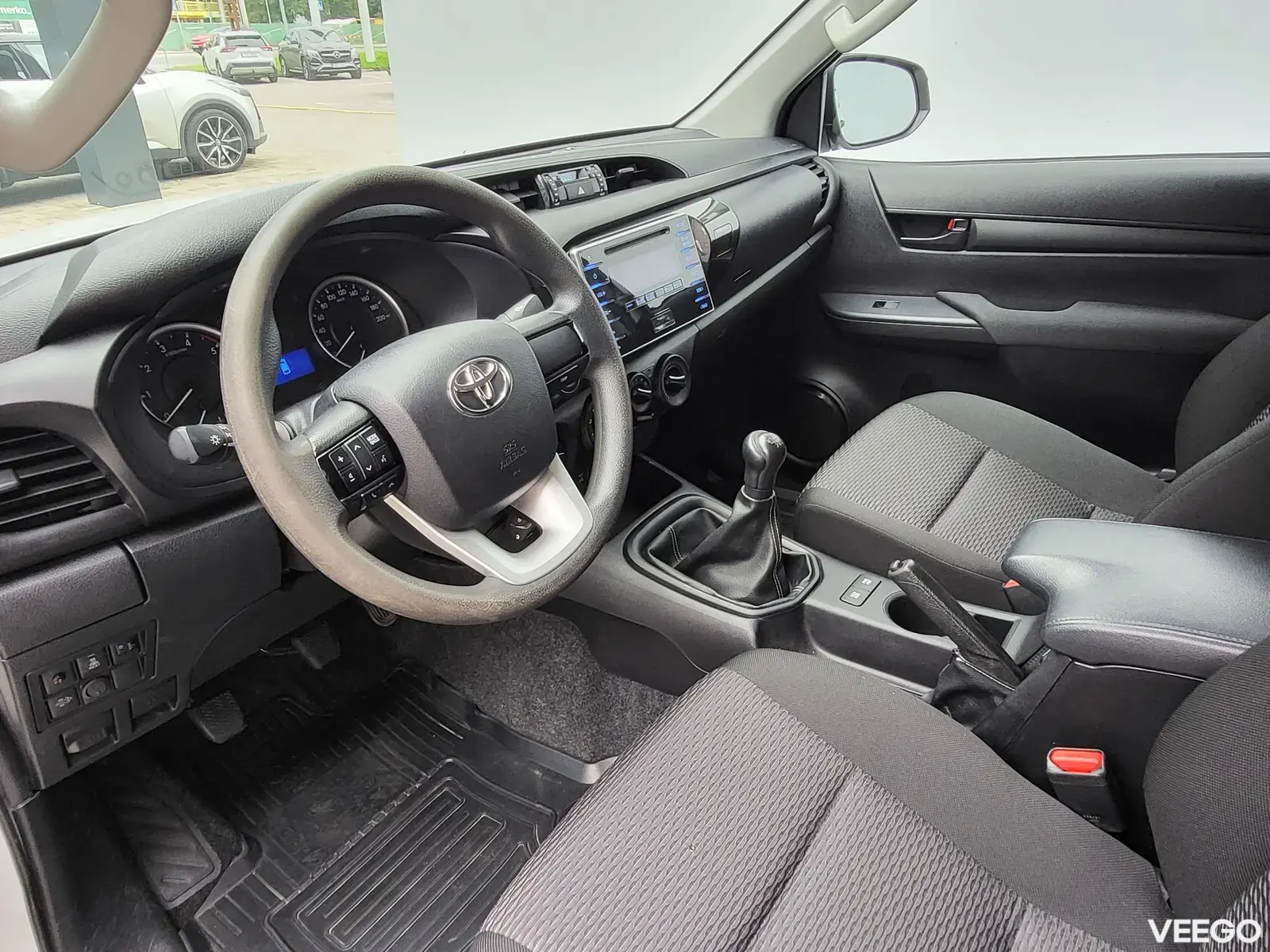 Toyota Hilux 2.4 110kW
