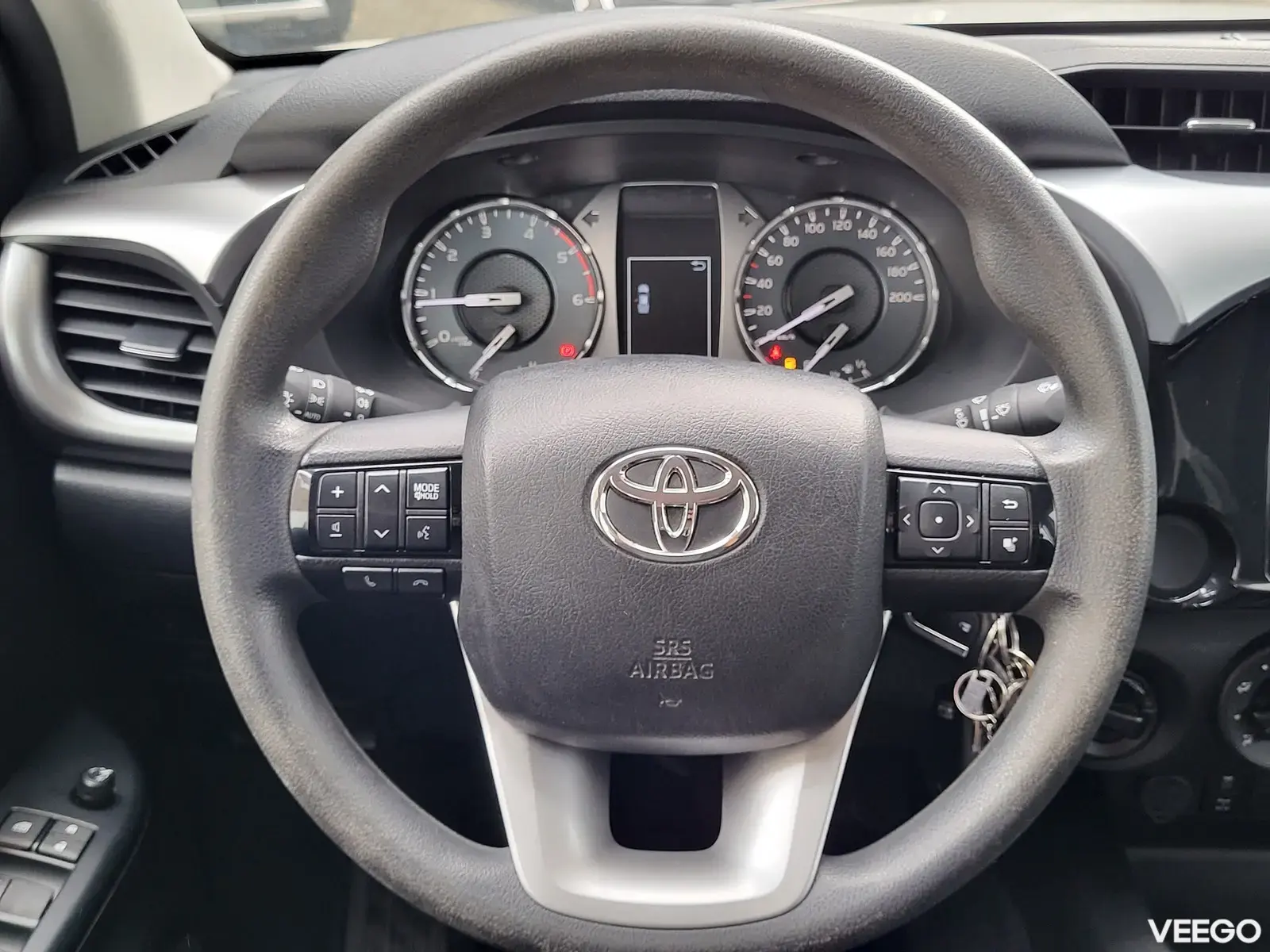 Toyota Hilux 2.4 110kW