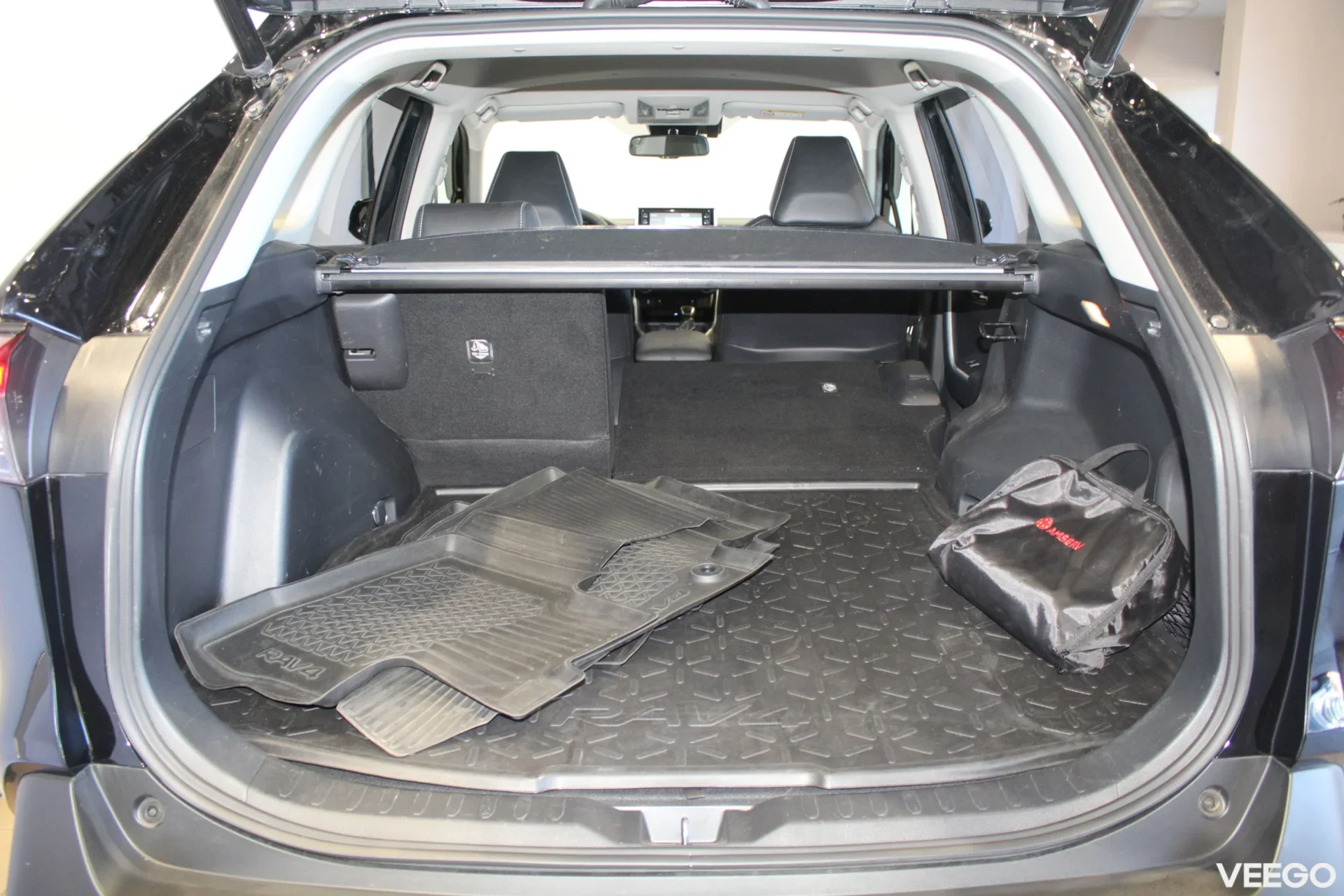 Toyota RAV4 Premium AWD 2.5 131kW