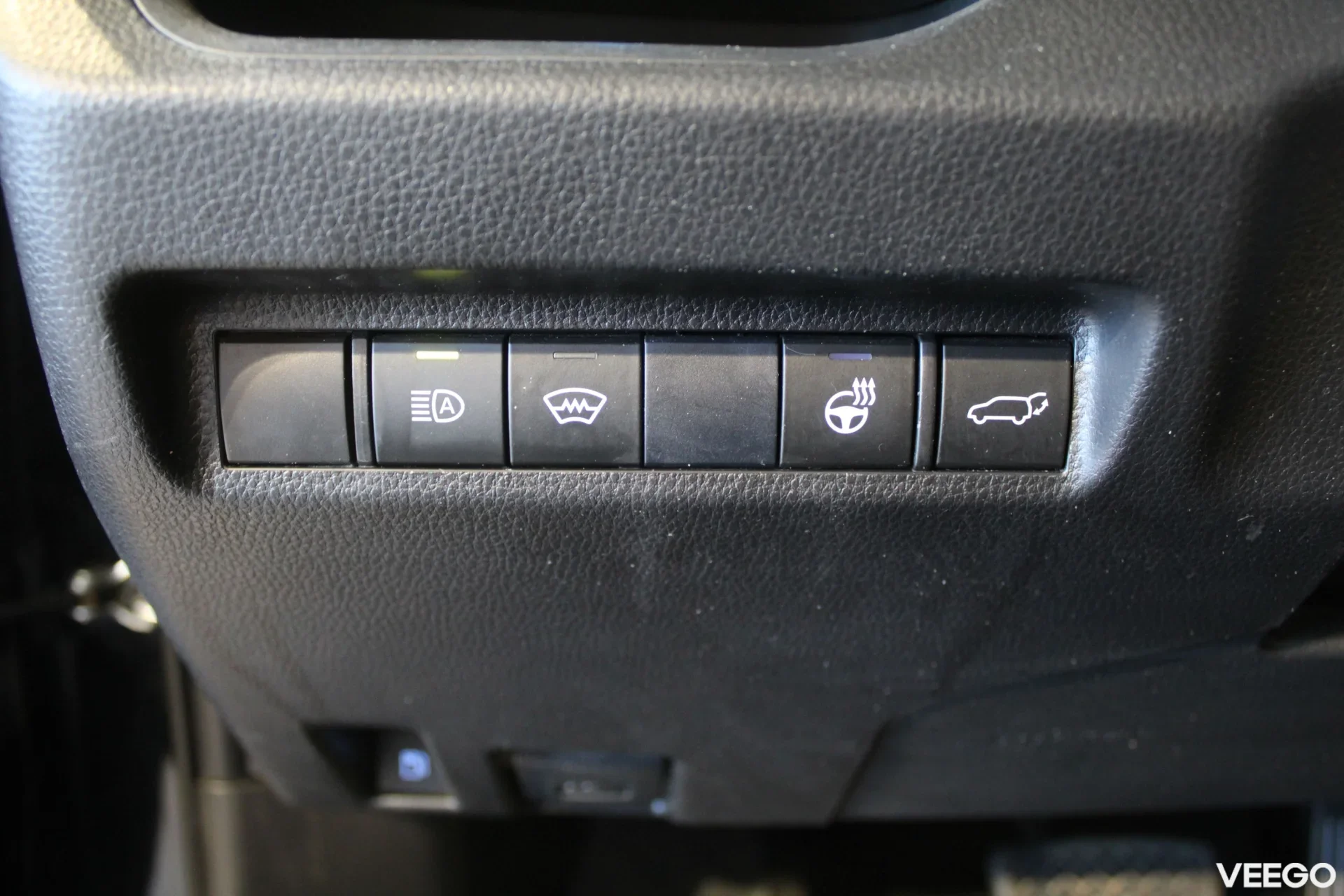 Toyota RAV4 Premium AWD 2.5 131kW