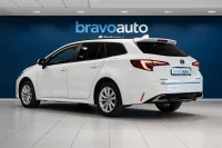Toyota Corolla HYBRID ACTIVE 1.8 72kW thumbnail
