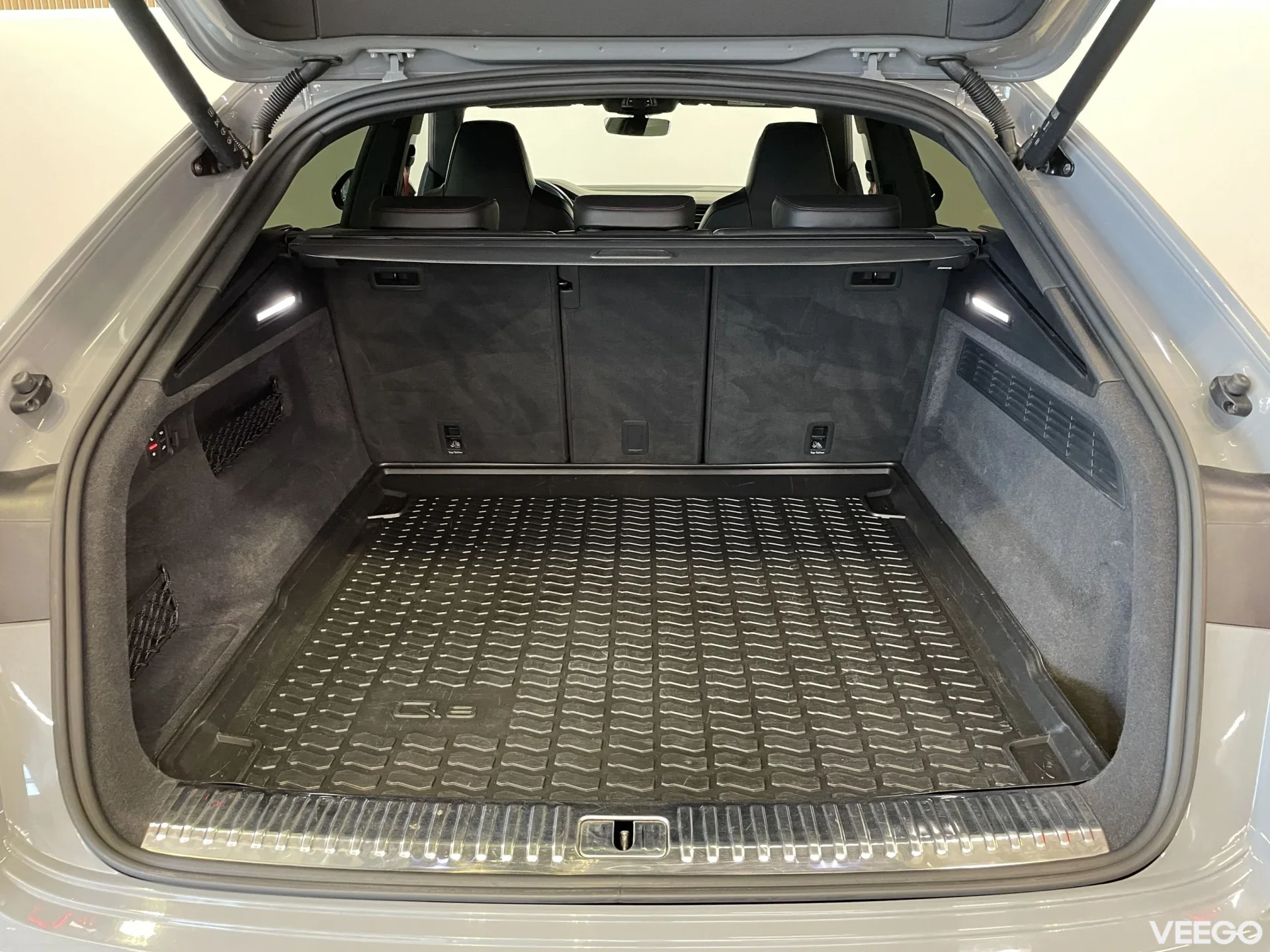 Audi Q8 Quattro S-Line Competition Plus MHEV 3 210kW