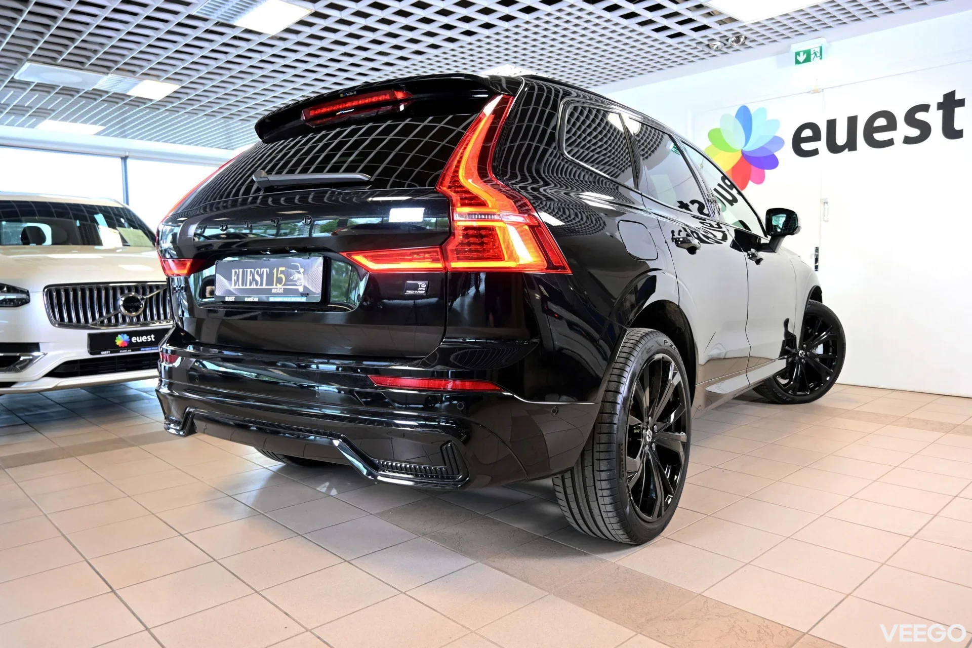 Volvo XC60 AWD T6 H&K BLACK EDITION XENIUM INTELLI PRO 2 293kW