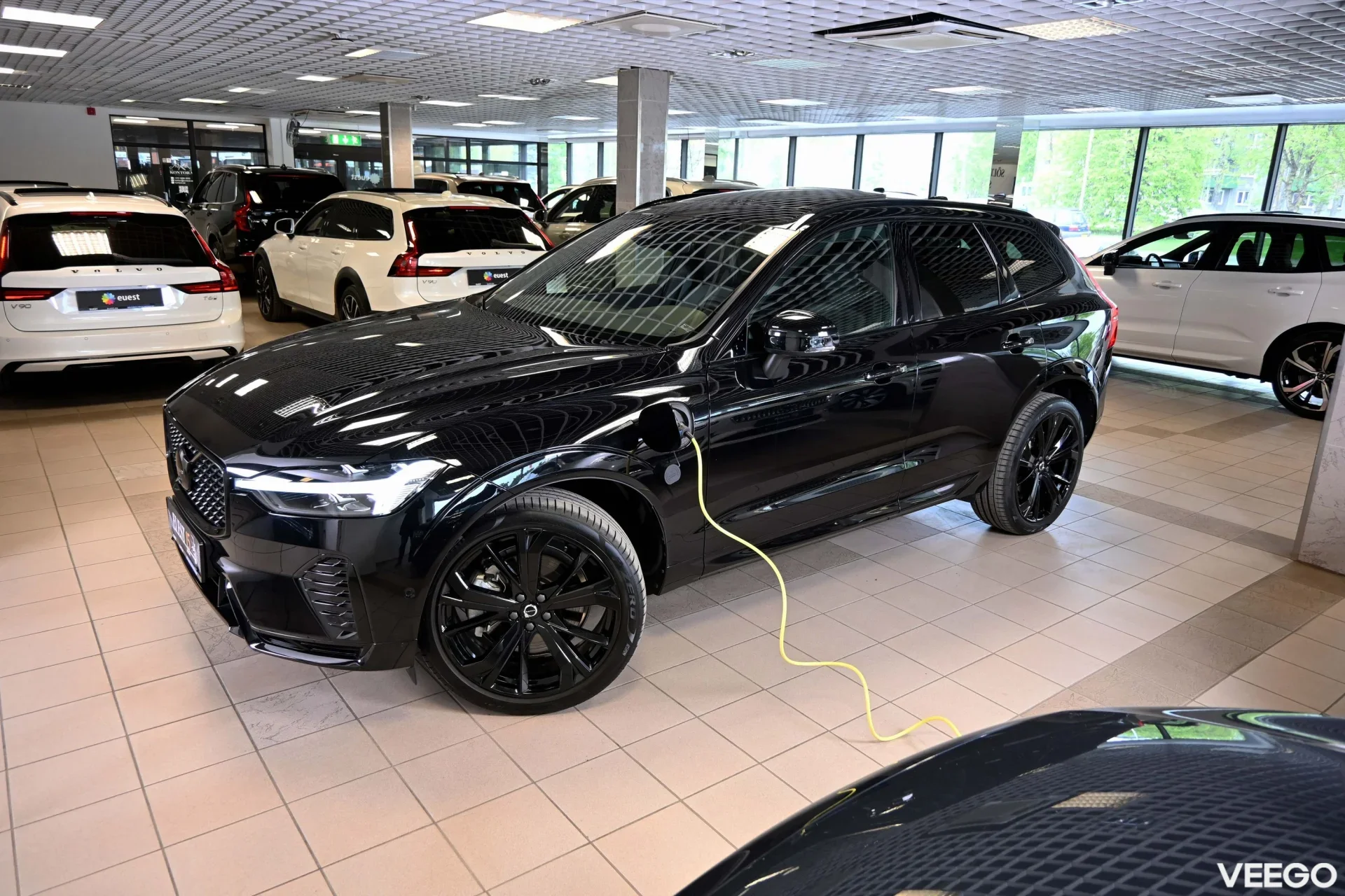 Volvo XC60 AWD T6 H&K BLACK EDITION XENIUM INTELLI PRO 2 293kW
