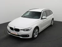 BMW 320 2 135kW thumbnail