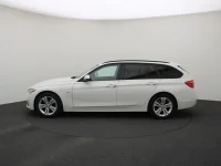 BMW 320 2 135kW thumbnail
