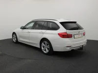 BMW 320 2 135kW thumbnail