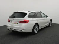 BMW 320 2 135kW thumbnail
