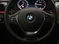 BMW 320 2 135kW thumbnail