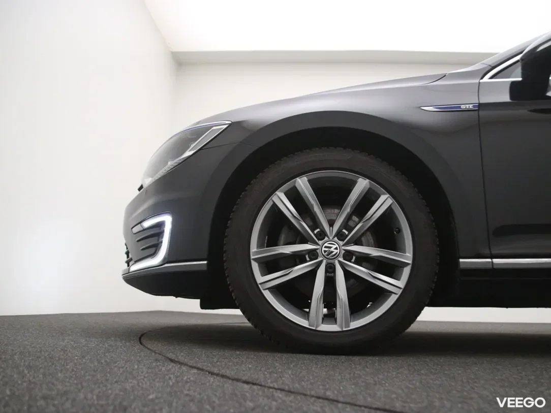 Volkswagen Passat 1.4 160kW