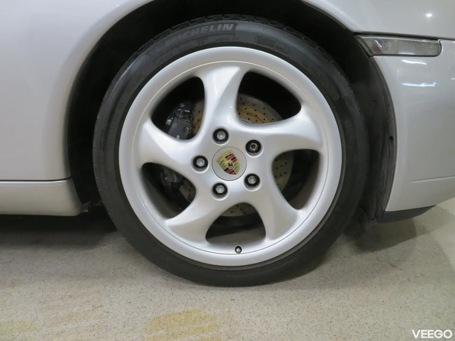 Porsche 911 3.4 221kW