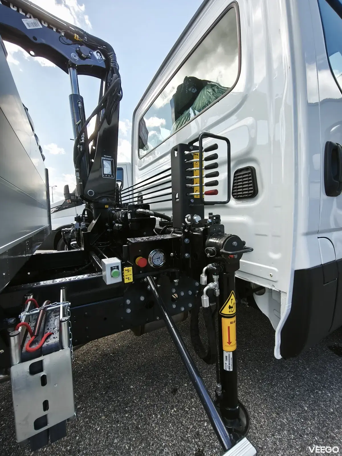 Iveco Daily  70C18H kallur, kraana, greiferkopp 3 129kW