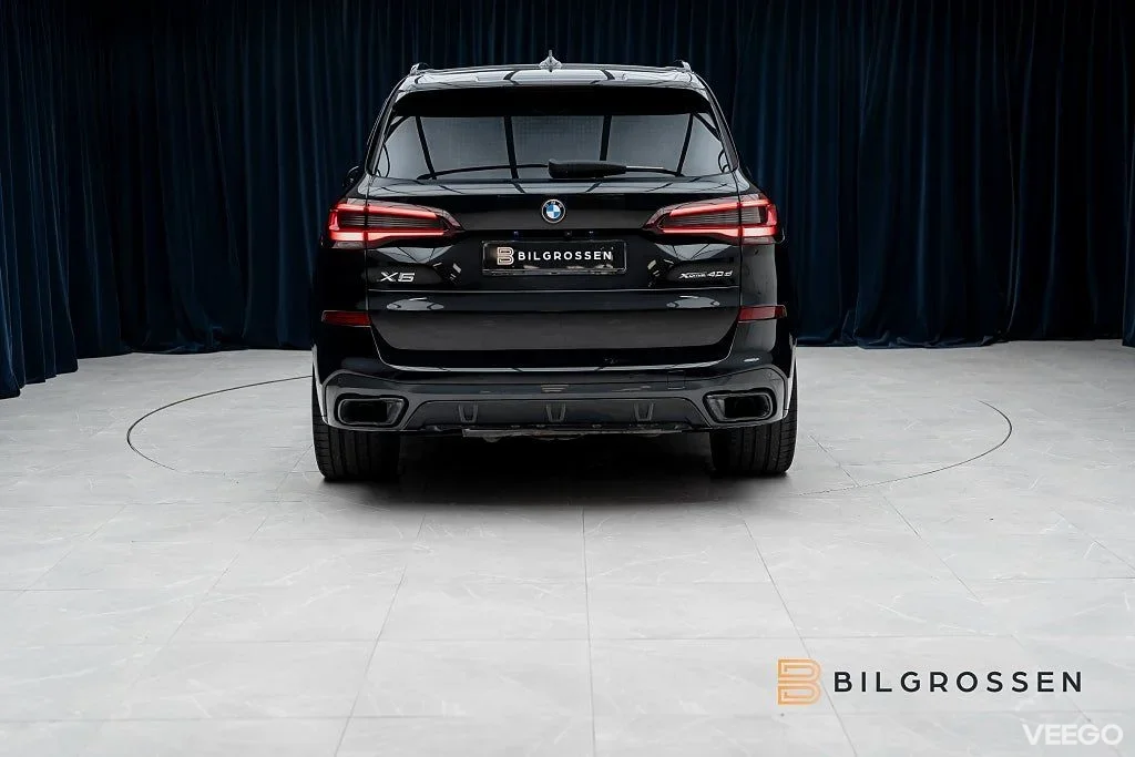 BMW X5 xDrive40d M Sport Sky Lounge HUD 360 Kolfiber MOMS 250kW