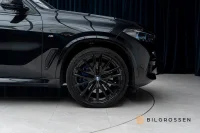 BMW X5 xDrive40d M Sport Sky Lounge HUD 360 Kolfiber MOMS 250kW thumbnail