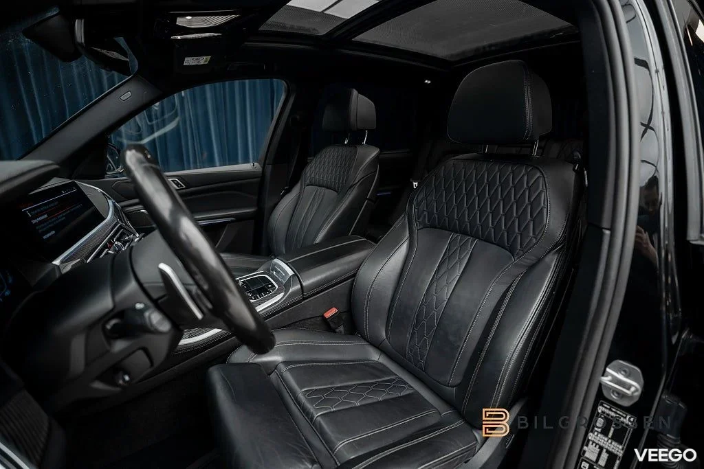 BMW X5 xDrive40d M Sport Sky Lounge HUD 360 Kolfiber MOMS 250kW