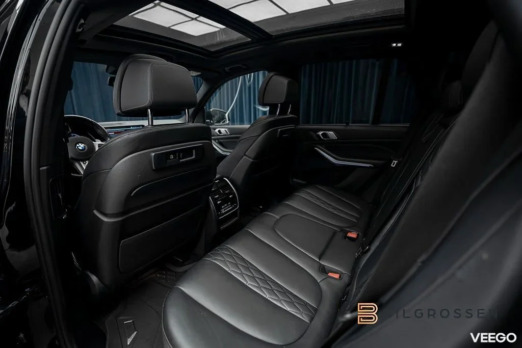 BMW X5 xDrive40d M Sport Sky Lounge HUD 360 Kolfiber MOMS 250kW