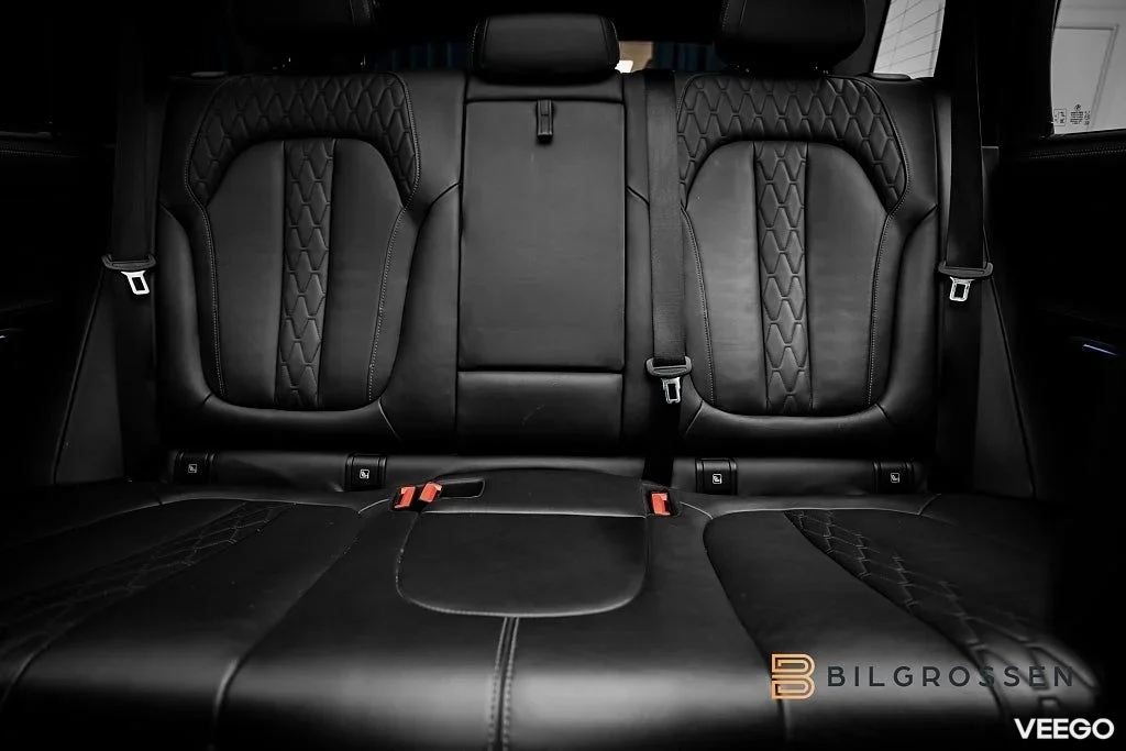 BMW X5 xDrive40d M Sport Sky Lounge HUD 360 Kolfiber MOMS 250kW