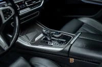 BMW X5 xDrive40d M Sport Sky Lounge HUD 360 Kolfiber MOMS 250kW thumbnail