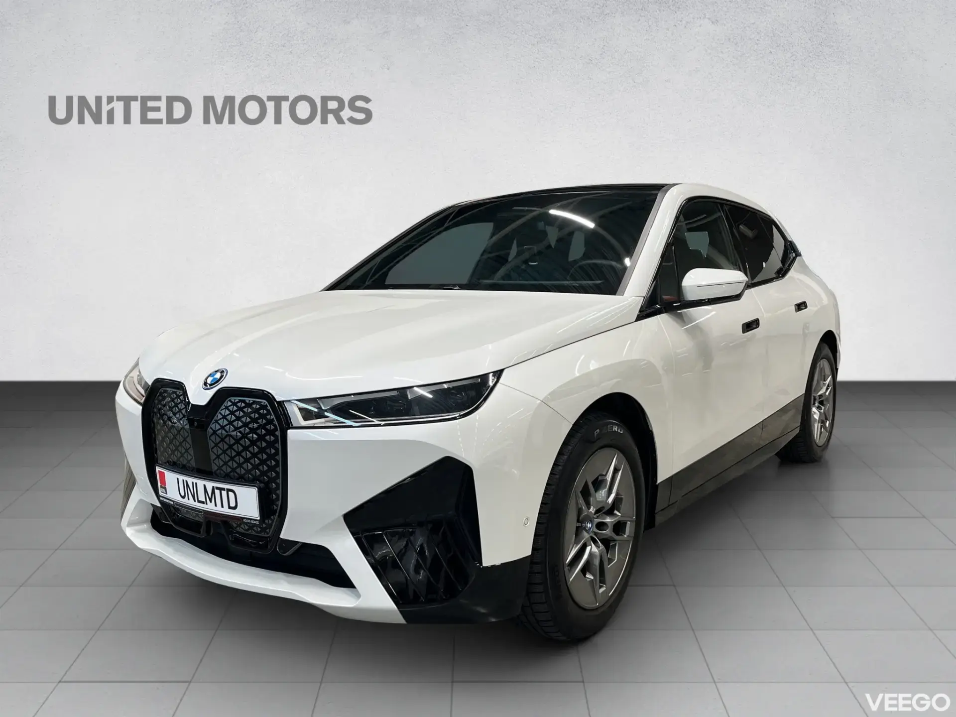 BMW iX Sportpakett 240kW