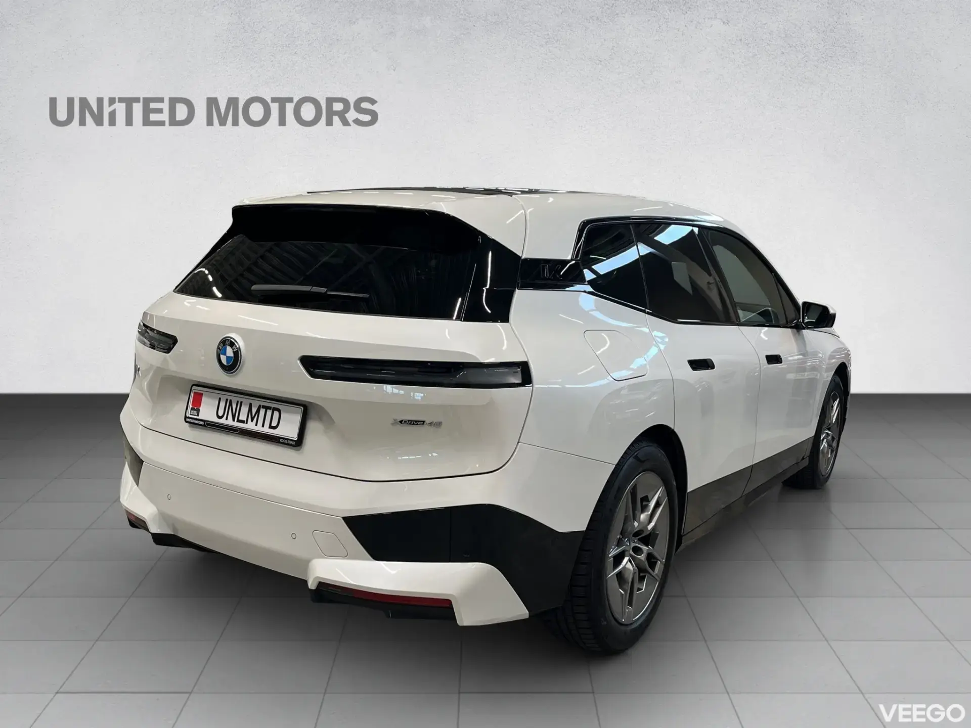 BMW iX Sportpakett 240kW