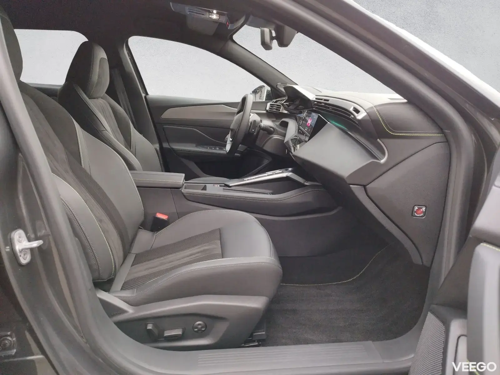 Peugeot 408 - 96kW