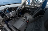 Mitsubishi Outlander 4WD 2 110kW thumbnail