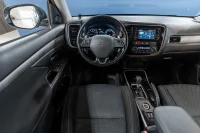 Mitsubishi Outlander 4WD 2 110kW thumbnail