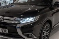 Mitsubishi Outlander 4WD 2 110kW thumbnail
