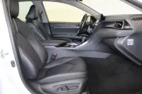 Toyota Camry Luxury Business 2.5 131kW thumbnail