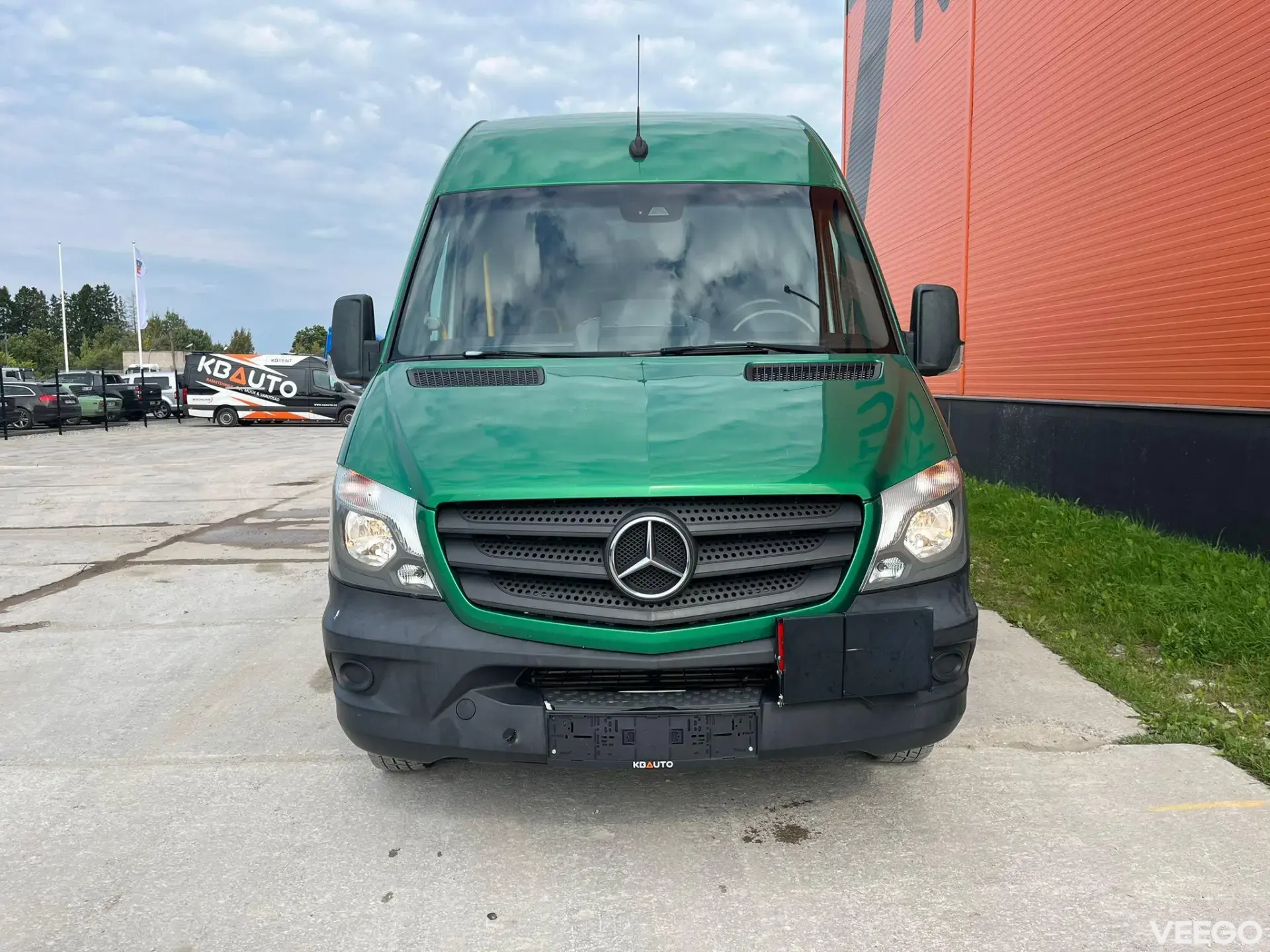 Mercedes-Benz SPRINTER 516 CDI 19 + 1 SEATS 120kW