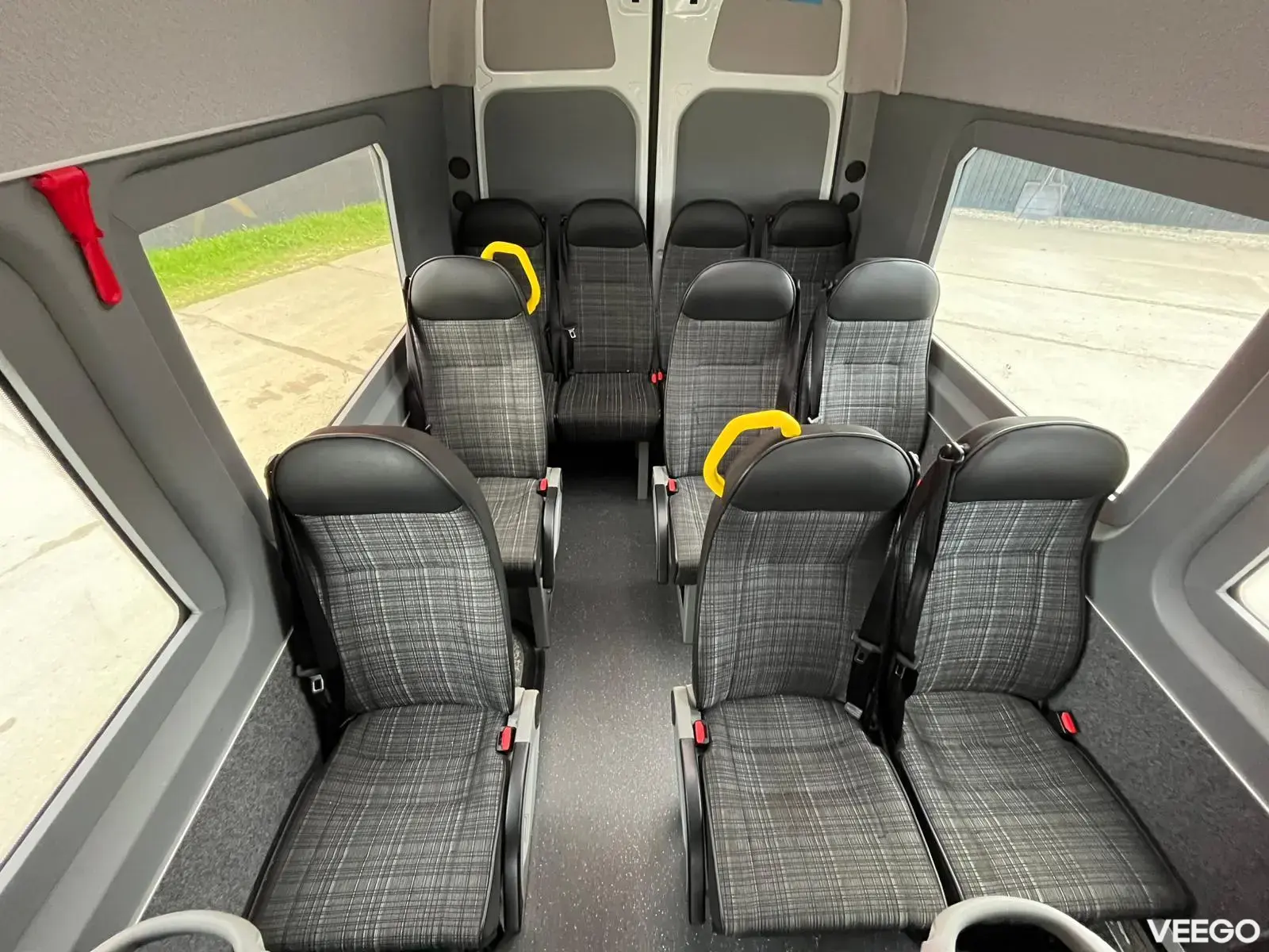 Mercedes-Benz SPRINTER 516 CDI 19 + 1 SEATS 120kW