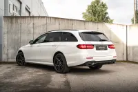 Mercedes-Benz E300 2.0 215kW thumbnail