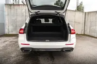 Mercedes-Benz E300 2.0 215kW thumbnail