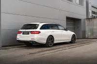 Mercedes-Benz E300 2.0 215kW thumbnail