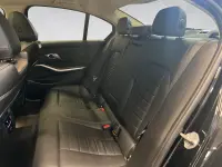 BMW 320 Widescreen LCI 140kW thumbnail