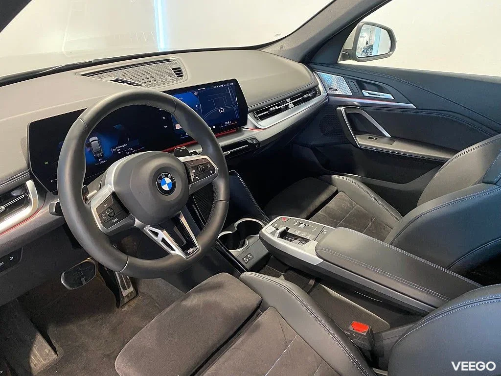 BMW X1 sDrive18i 4,95% ränta M-Sport Elstolar Adap* Fart*