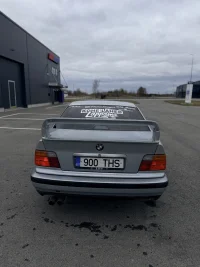 BMW 323 2.5 125kW thumbnail