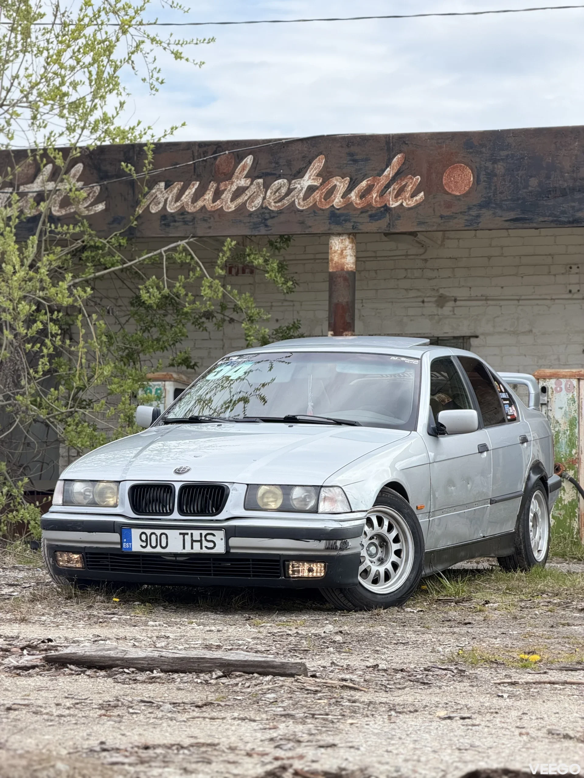 BMW 323 2.5 125kW