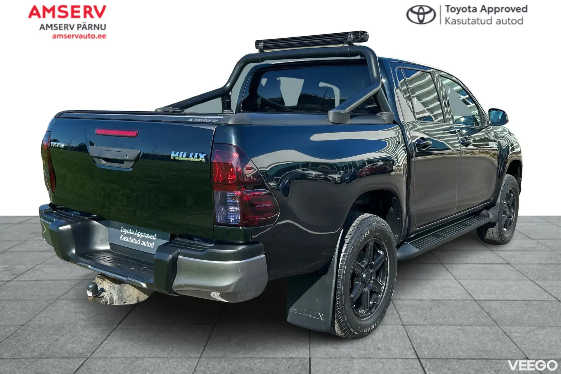 Toyota Hilux Black Edition 2.4 110kW