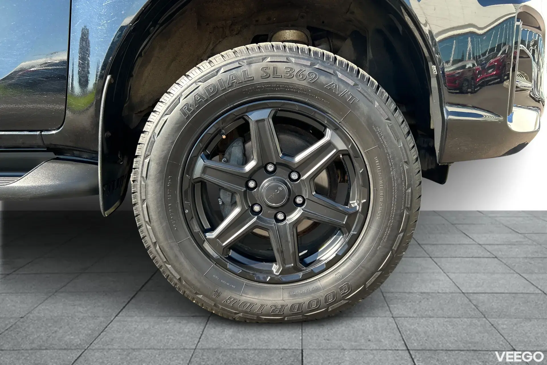 Toyota Hilux Black Edition 2.4 110kW