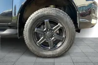 Toyota Hilux Black Edition 2.4 110kW thumbnail