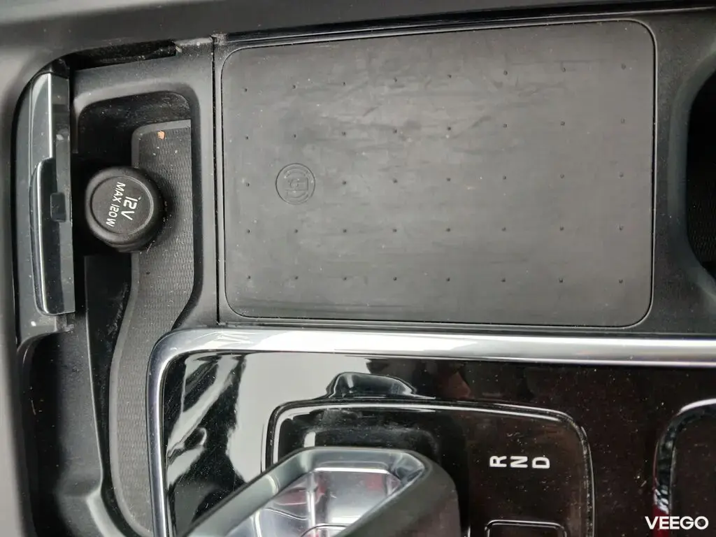 Volvo XC60 MOMENTUM