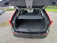 Volvo XC60 MOMENTUM thumbnail